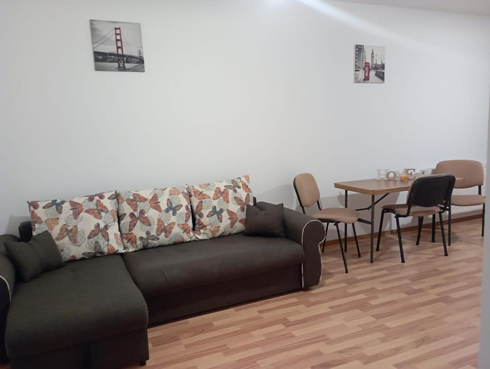 סיביו Pitters Home Two מראה חיצוני תמונה